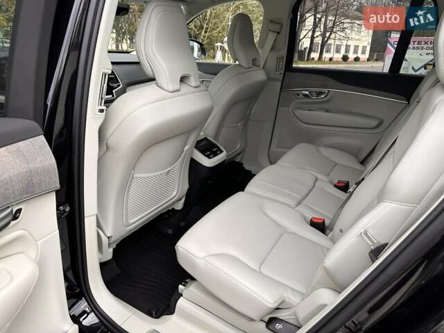 Чорний Вольво ХС90, об'ємом двигуна 1.97 л та пробігом 14 тис. км за 44000 $, фото 17 на Automoto.ua