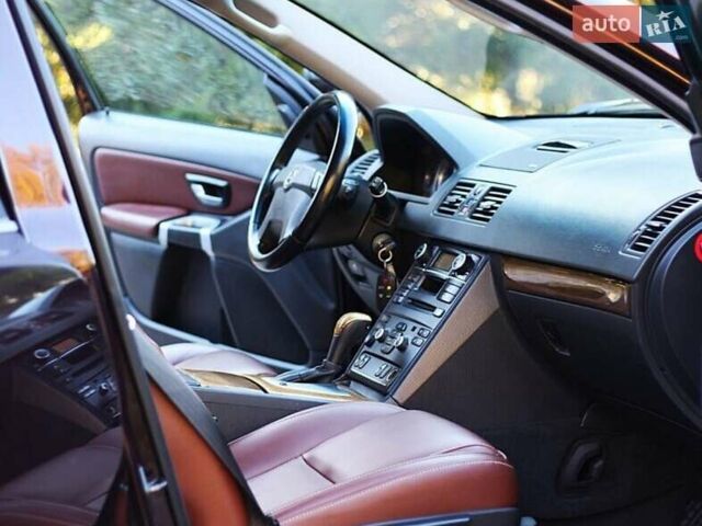 Вольво ХС90 2006 в Черкассах на Automoto.ua Фиолетовый Вольво ХС90, объемом двигателя 2.4 л и пробегом 250 тыс. км за 3500 $, фото 8 на Automoto.ua