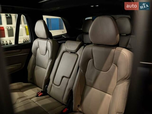 Фиолетовый Вольво ХС90, объемом двигателя 1.97 л и пробегом 5 тыс. км за 95500 $, фото 18 на Automoto.ua