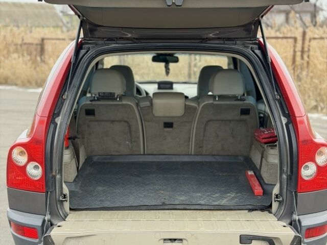 Коричневый Вольво ХС90, объемом двигателя 2.4 л и пробегом 380 тыс. км за 6100 $, фото 14 на Automoto.ua