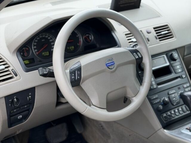 Коричневый Вольво ХС90, объемом двигателя 2.4 л и пробегом 380 тыс. км за 6100 $, фото 8 на Automoto.ua