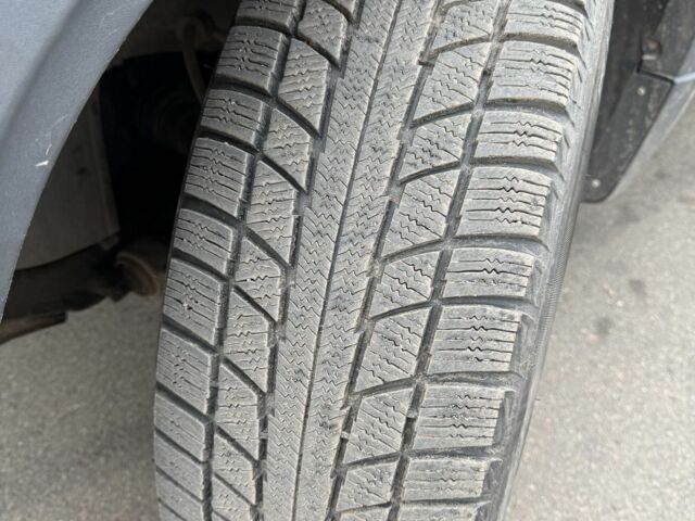 Коричневый Вольво ХС90, объемом двигателя 2.4 л и пробегом 380 тыс. км за 6100 $, фото 17 на Automoto.ua