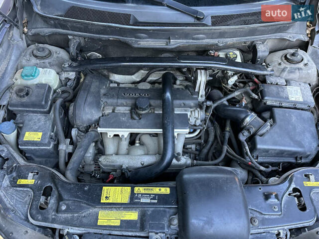 Коричневий Вольво ХС90, об'ємом двигуна 2.5 л та пробігом 244 тис. км за 9300 $, фото 8 на Automoto.ua