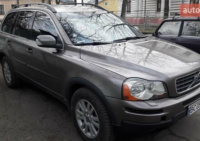Коричневый Вольво ХС90, объемом двигателя 2.5 л и пробегом 215 тыс. км за 11299 $, фото 1 на Automoto.ua