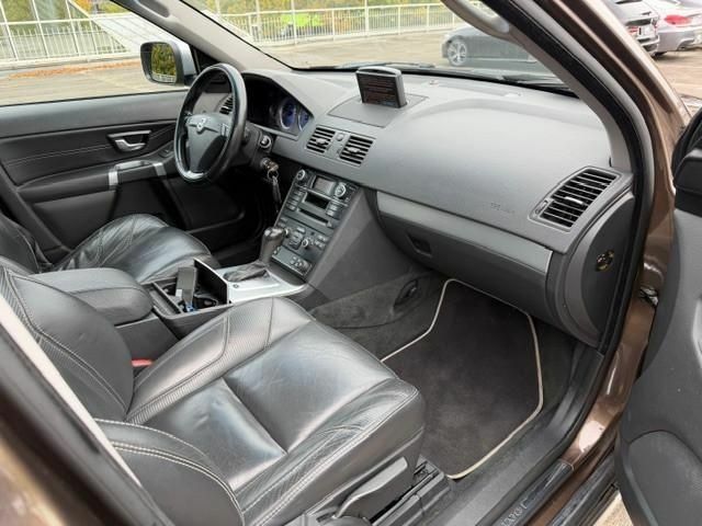 Вольво ХС90 2009 в Павлограде на Automoto.ua Коричневый Вольво ХС90, объемом двигателя 2.4 л и пробегом 245 тыс. км за 3700 $, фото 12 на Automoto.ua