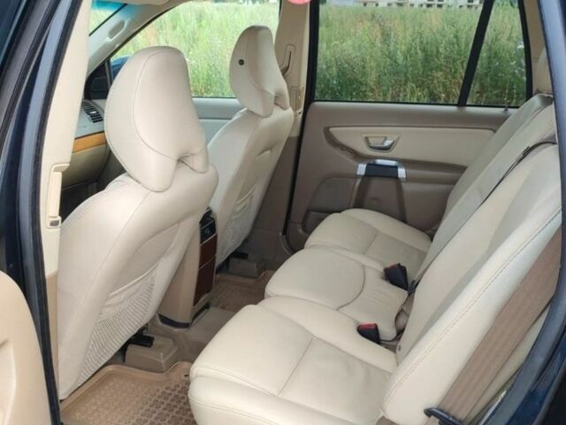 Коричневый Вольво ХС90, объемом двигателя 2.4 л и пробегом 157 тыс. км за 3600 $, фото 6 на Automoto.ua