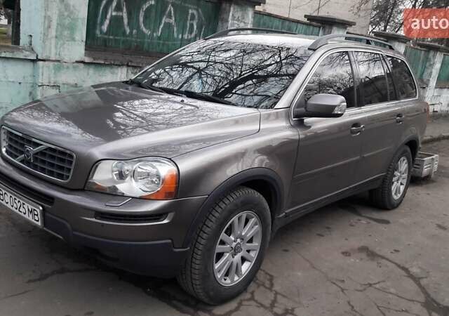 Коричневый Вольво ХС90, объемом двигателя 2.5 л и пробегом 215 тыс. км за 11299 $, фото 6 на Automoto.ua