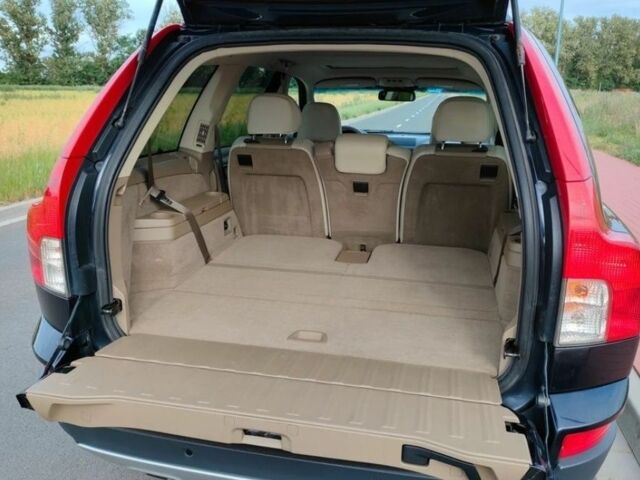 Коричневый Вольво ХС90, объемом двигателя 2.4 л и пробегом 157 тыс. км за 3600 $, фото 4 на Automoto.ua