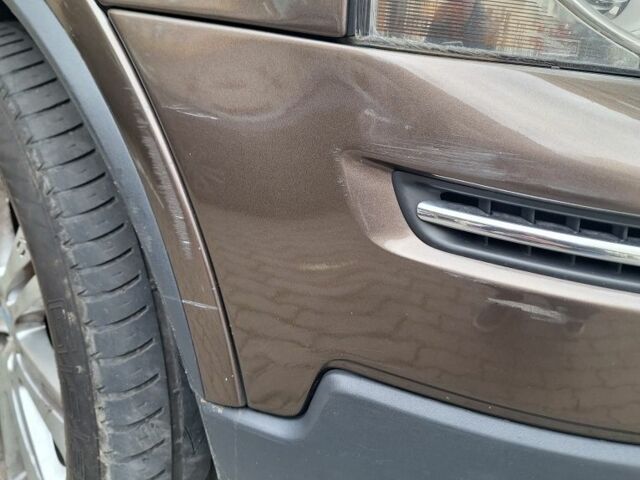 Коричневый Вольво ХС90, объемом двигателя 2.4 л и пробегом 207 тыс. км за 17500 $, фото 18 на Automoto.ua