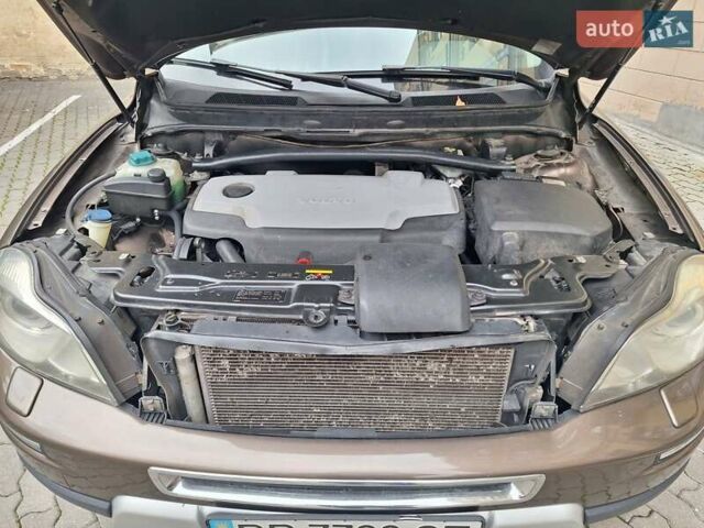 Коричневий Вольво ХС90, об'ємом двигуна 2.4 л та пробігом 207 тис. км за 17500 $, фото 13 на Automoto.ua