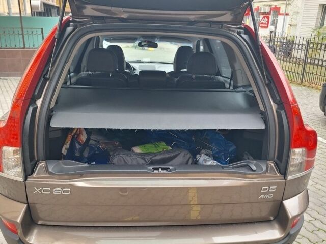 Коричневый Вольво ХС90, объемом двигателя 2.4 л и пробегом 207 тыс. км за 17500 $, фото 11 на Automoto.ua