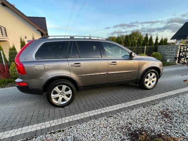 Коричневый Вольво ХС90, объемом двигателя 2.4 л и пробегом 167 тыс. км за 3850 $, фото 2 на Automoto.ua