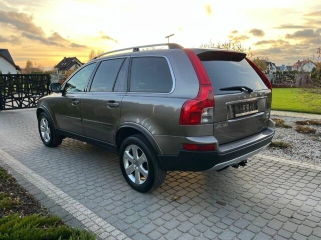 Коричневый Вольво ХС90, объемом двигателя 2.4 л и пробегом 167 тыс. км за 3850 $, фото 4 на Automoto.ua