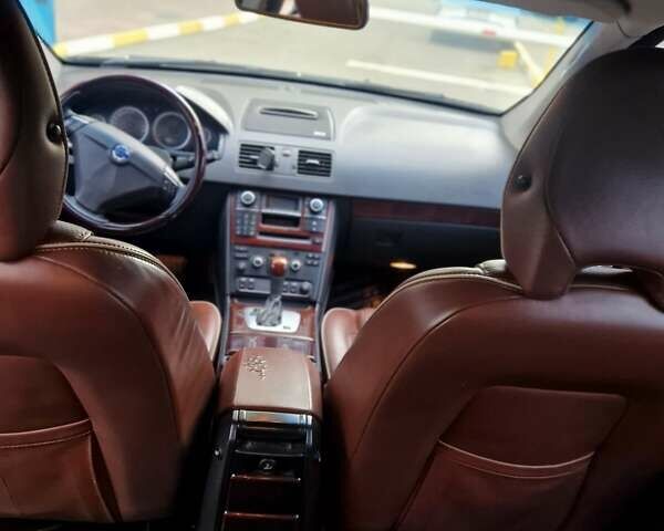 Коричневый Вольво ХС90, объемом двигателя 2.4 л и пробегом 420 тыс. км за 14000 $, фото 15 на Automoto.ua
