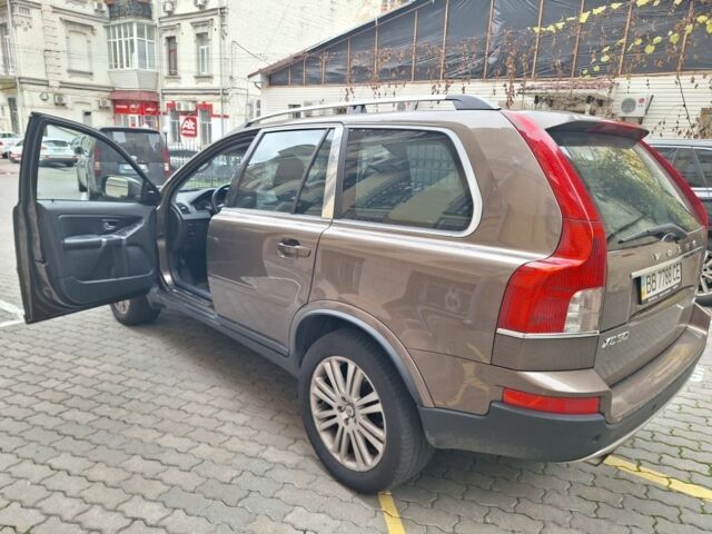 Коричневый Вольво ХС90, объемом двигателя 2.4 л и пробегом 207 тыс. км за 17500 $, фото 4 на Automoto.ua