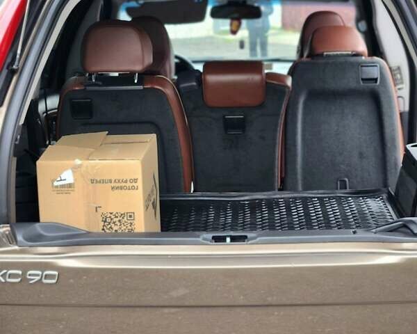 Коричневый Вольво ХС90, объемом двигателя 2.4 л и пробегом 289 тыс. км за 17250 $, фото 19 на Automoto.ua