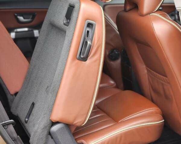 Коричневый Вольво ХС90, объемом двигателя 2.4 л и пробегом 289 тыс. км за 17250 $, фото 15 на Automoto.ua