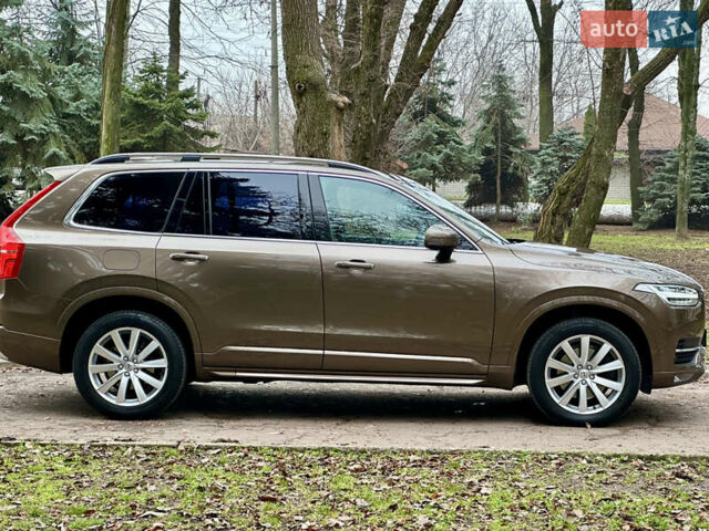 Коричневый Вольво ХС90, объемом двигателя 2 л и пробегом 53 тыс. км за 37000 $, фото 4 на Automoto.ua