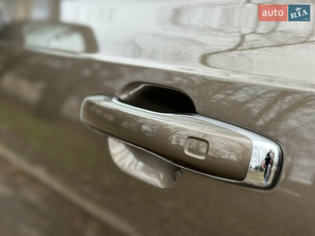 Коричневый Вольво ХС90, объемом двигателя 2 л и пробегом 53 тыс. км за 37000 $, фото 7 на Automoto.ua