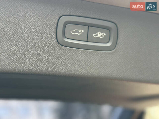 Коричневый Вольво ХС90, объемом двигателя 2 л и пробегом 53 тыс. км за 37000 $, фото 8 на Automoto.ua