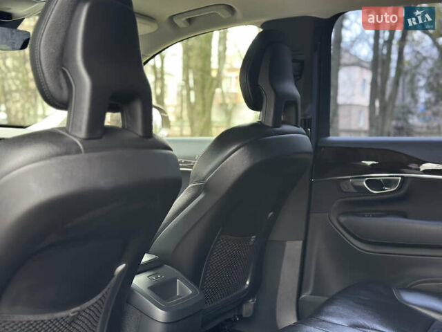 Коричневый Вольво ХС90, объемом двигателя 2 л и пробегом 53 тыс. км за 37000 $, фото 13 на Automoto.ua