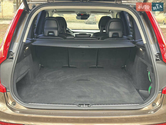 Коричневый Вольво ХС90, объемом двигателя 2 л и пробегом 53 тыс. км за 37000 $, фото 18 на Automoto.ua