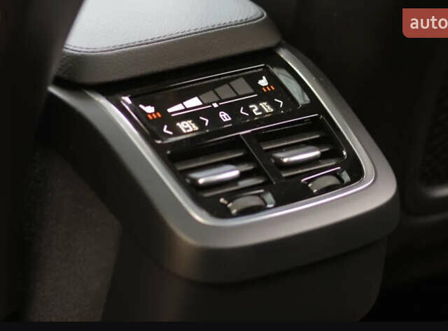 Коричневий Вольво ХС90, об'ємом двигуна 2 л та пробігом 40 тис. км за 29500 $, фото 4 на Automoto.ua