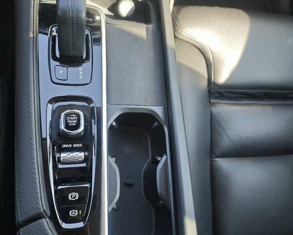 Коричневый Вольво ХС90, объемом двигателя 1.97 л и пробегом 71 тыс. км за 47700 $, фото 21 на Automoto.ua