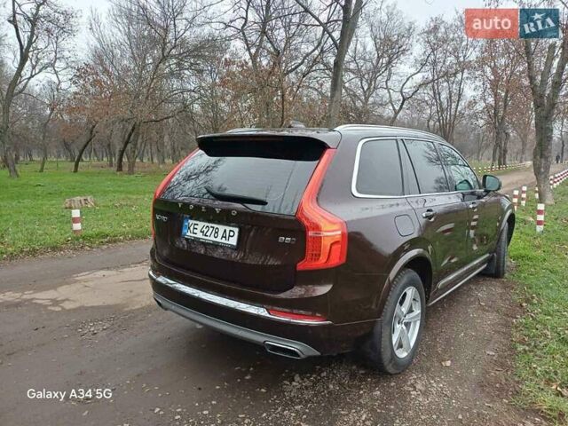 Коричневий Вольво ХС90, об'ємом двигуна 1.97 л та пробігом 106 тис. км за 47500 $, фото 1 на Automoto.ua