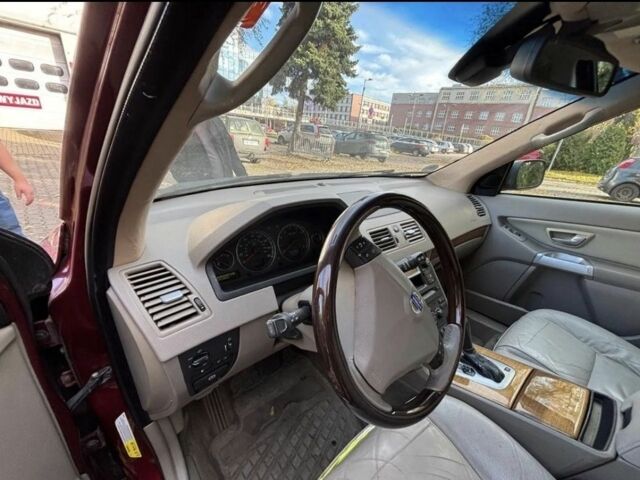 Червоний Вольво ХС90, об'ємом двигуна 2.4 л та пробігом 229 тис. км за 2832 $, фото 6 на Automoto.ua
