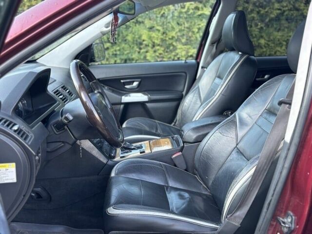 Красный Вольво ХС90, объемом двигателя 2.4 л и пробегом 189 тыс. км за 2275 $, фото 10 на Automoto.ua