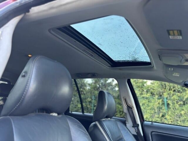 Красный Вольво ХС90, объемом двигателя 2.4 л и пробегом 189 тыс. км за 2275 $, фото 19 на Automoto.ua