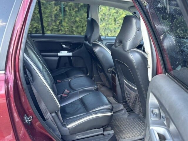 Красный Вольво ХС90, объемом двигателя 2.4 л и пробегом 189 тыс. км за 2275 $, фото 18 на Automoto.ua