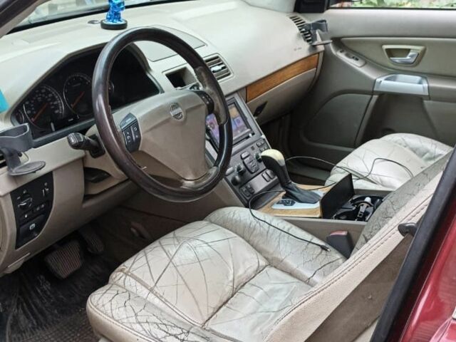 Красный Вольво ХС90, объемом двигателя 2 л и пробегом 230 тыс. км за 4000 $, фото 2 на Automoto.ua