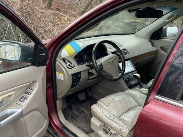 Красный Вольво ХС90, объемом двигателя 2 л и пробегом 263 тыс. км за 4166 $, фото 6 на Automoto.ua