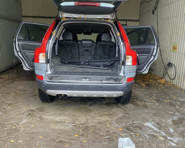 Вольво ХС90, объемом двигателя 2.4 л и пробегом 250 тыс. км за 9600 $, фото 5 на Automoto.ua