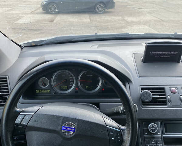 Вольво ХС90, объемом двигателя 2.4 л и пробегом 250 тыс. км за 11800 $, фото 9 на Automoto.ua