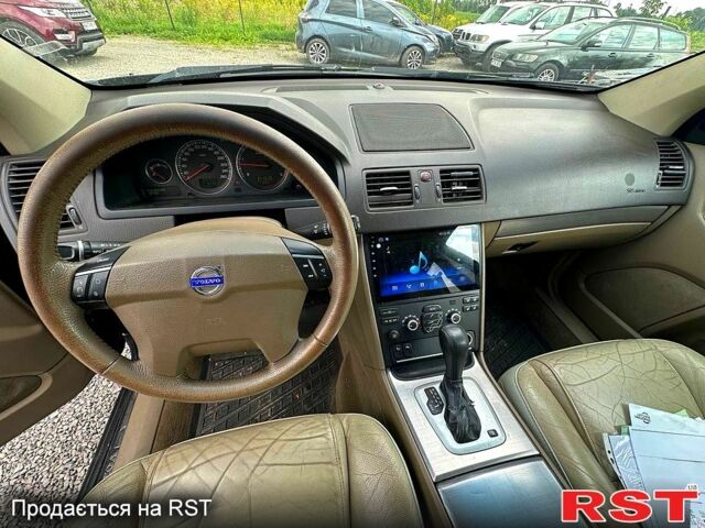 Вольво ХС90, объемом двигателя 2.4 л и пробегом 380 тыс. км за 9000 $, фото 5 на Automoto.ua