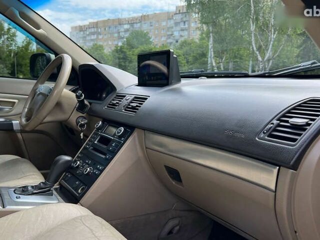 Вольво ХС90, объемом двигателя 0 л и пробегом 317 тыс. км за 8200 $, фото 9 на Automoto.ua