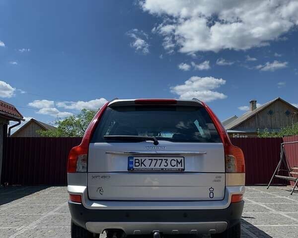 Вольво ХС90, объемом двигателя 2.4 л и пробегом 262 тыс. км за 14100 $, фото 4 на Automoto.ua