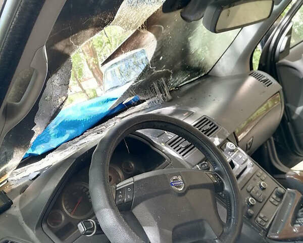 Вольво ХС90, объемом двигателя 3.2 л и пробегом 235 тыс. км за 2500 $, фото 5 на Automoto.ua