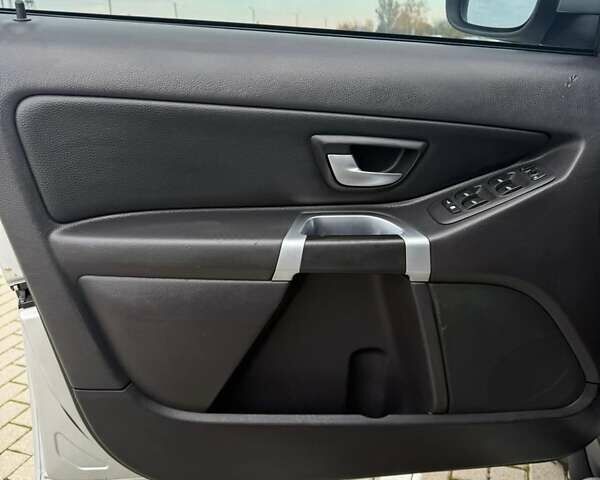 Вольво ХС90 2008 в Нововолынск на Automoto.ua Вольво ХС90, объемом двигателя 2.4 л и пробегом 285 тыс. км за 13200 $, фото 14 на Automoto.ua