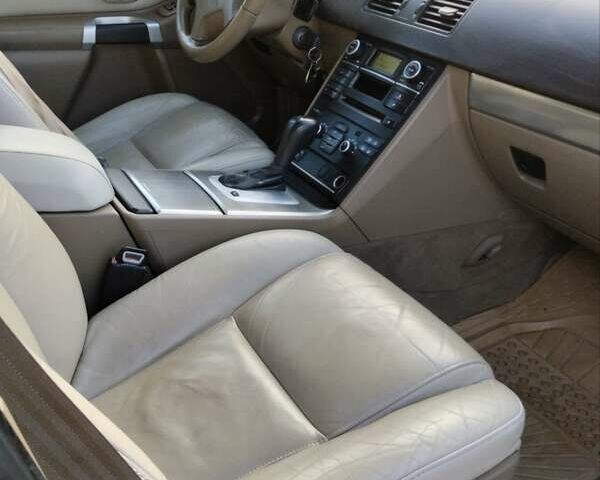 Вольво ХС90, объемом двигателя 2.4 л и пробегом 233 тыс. км за 14500 $, фото 12 на Automoto.ua