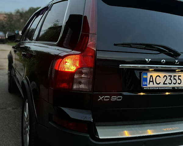 Вольво ХС90, объемом двигателя 2.4 л и пробегом 230 тыс. км за 18500 $, фото 2 на Automoto.ua
