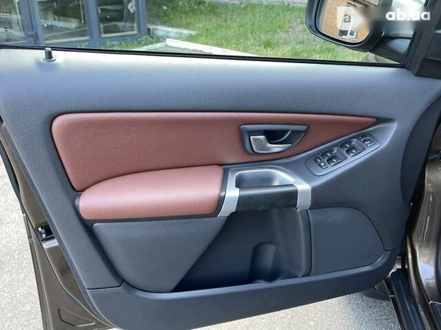 Вольво ХС90, объемом двигателя 0 л и пробегом 19 тыс. км за 35500 $, фото 26 на Automoto.ua