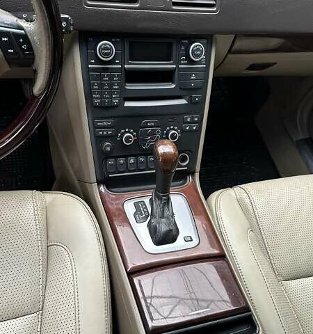 Вольво ХС90, объемом двигателя 2.4 л и пробегом 240 тыс. км за 17250 $, фото 27 на Automoto.ua