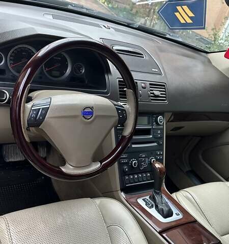 Вольво ХС90, объемом двигателя 2.4 л и пробегом 240 тыс. км за 17250 $, фото 22 на Automoto.ua