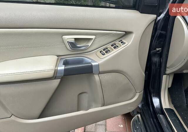 Вольво ХС90, объемом двигателя 2.4 л и пробегом 240 тыс. км за 17250 $, фото 21 на Automoto.ua
