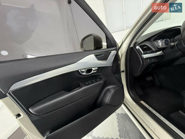 Вольво ХС90, объемом двигателя 2 л и пробегом 135 тыс. км за 20999 $, фото 56 на Automoto.ua