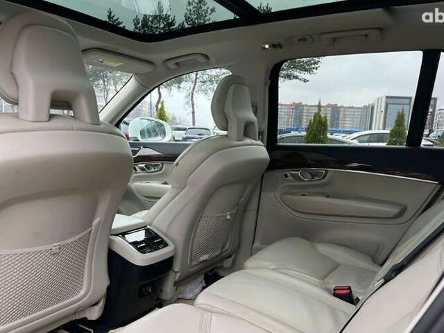 Вольво ХС90, об'ємом двигуна 2 л та пробігом 92 тис. км за 28900 $, фото 12 на Automoto.ua